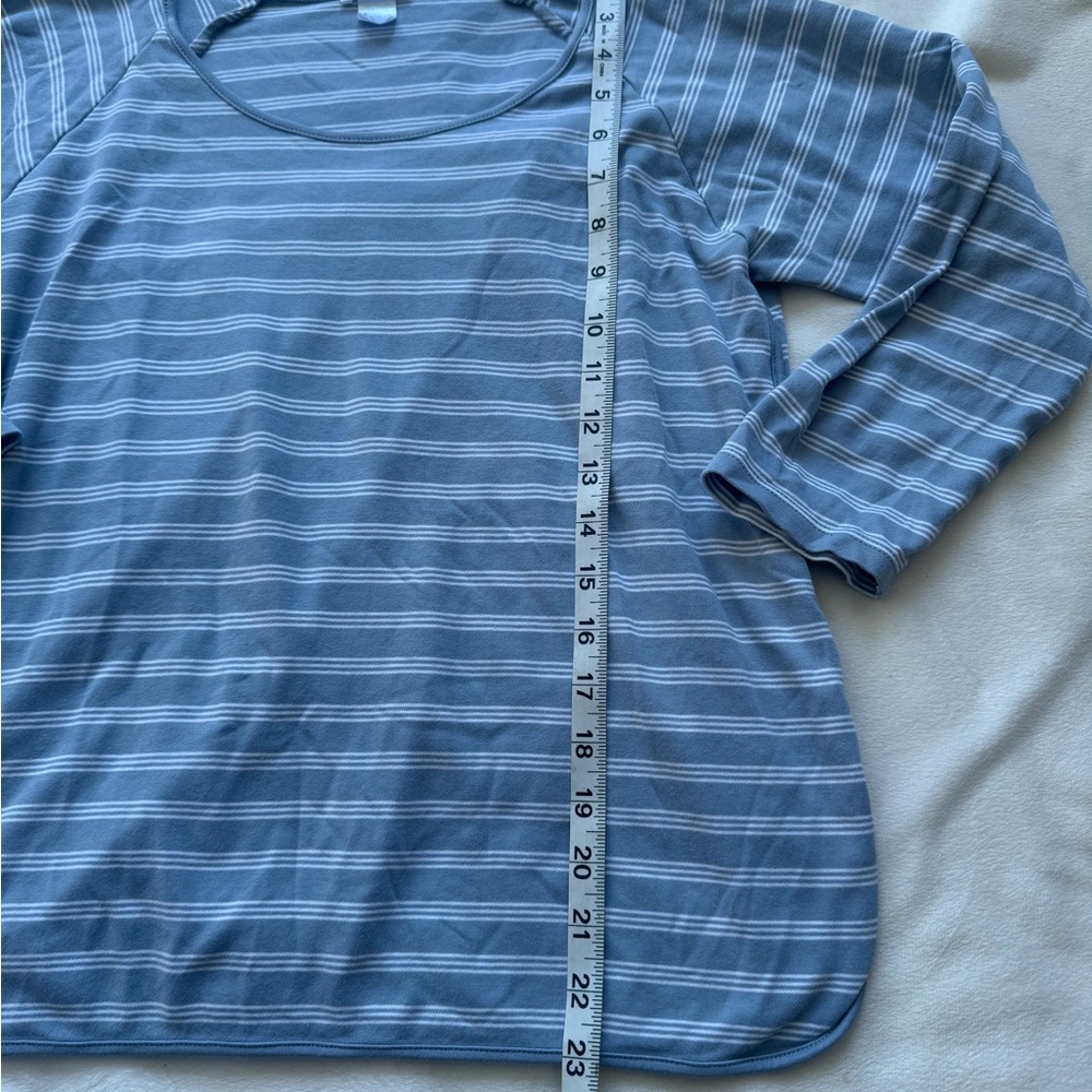 LAKE pajama top - Picture 4 of 7
